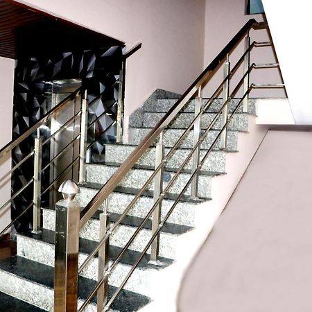 Hotel Blue Pine Haridwār Екстериор снимка