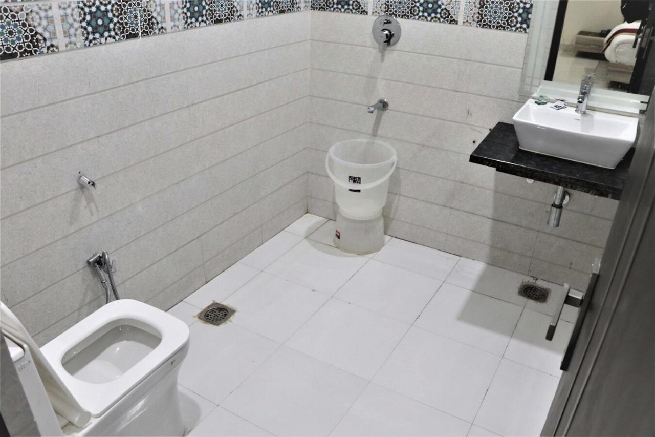 Hotel Blue Pine Haridwār Екстериор снимка