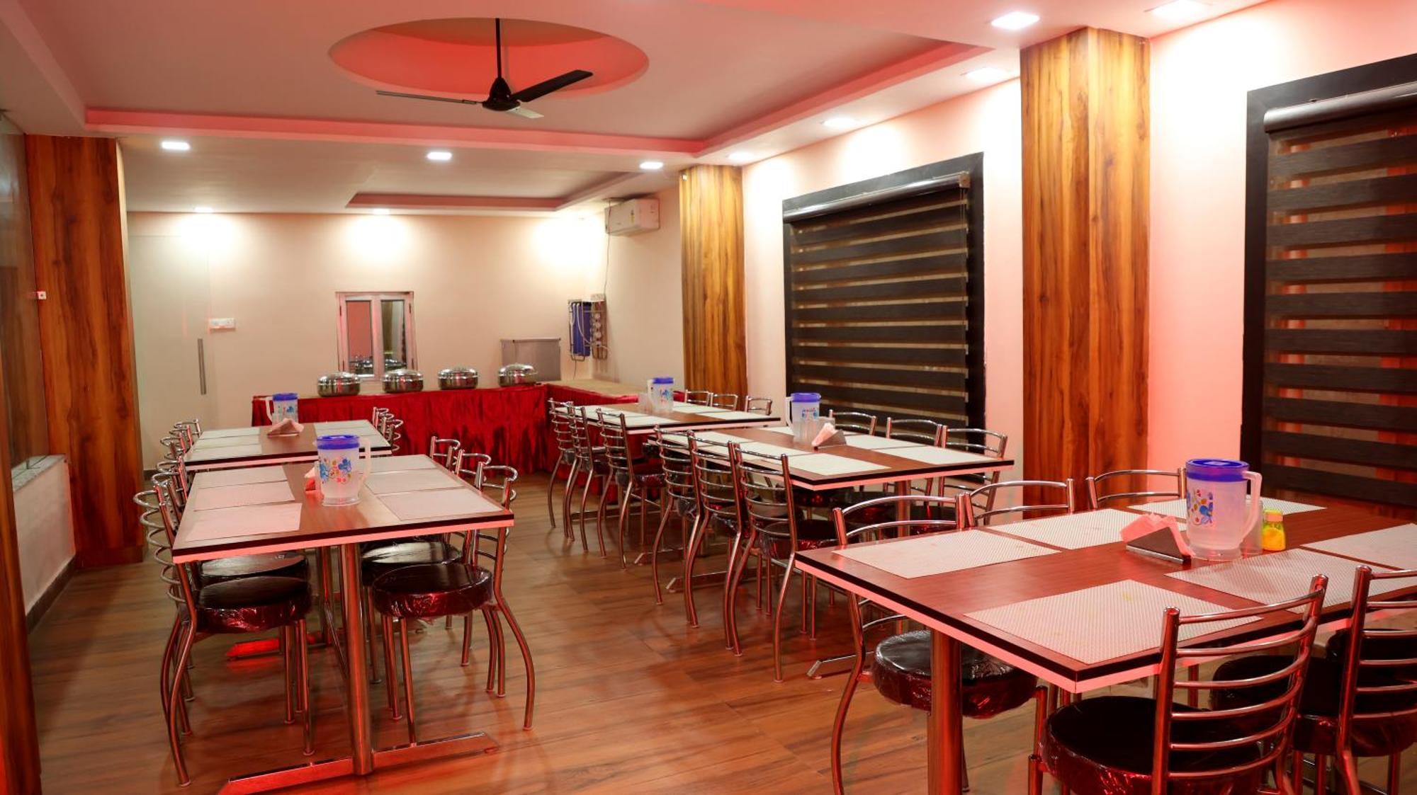 Hotel Blue Pine Haridwār Екстериор снимка