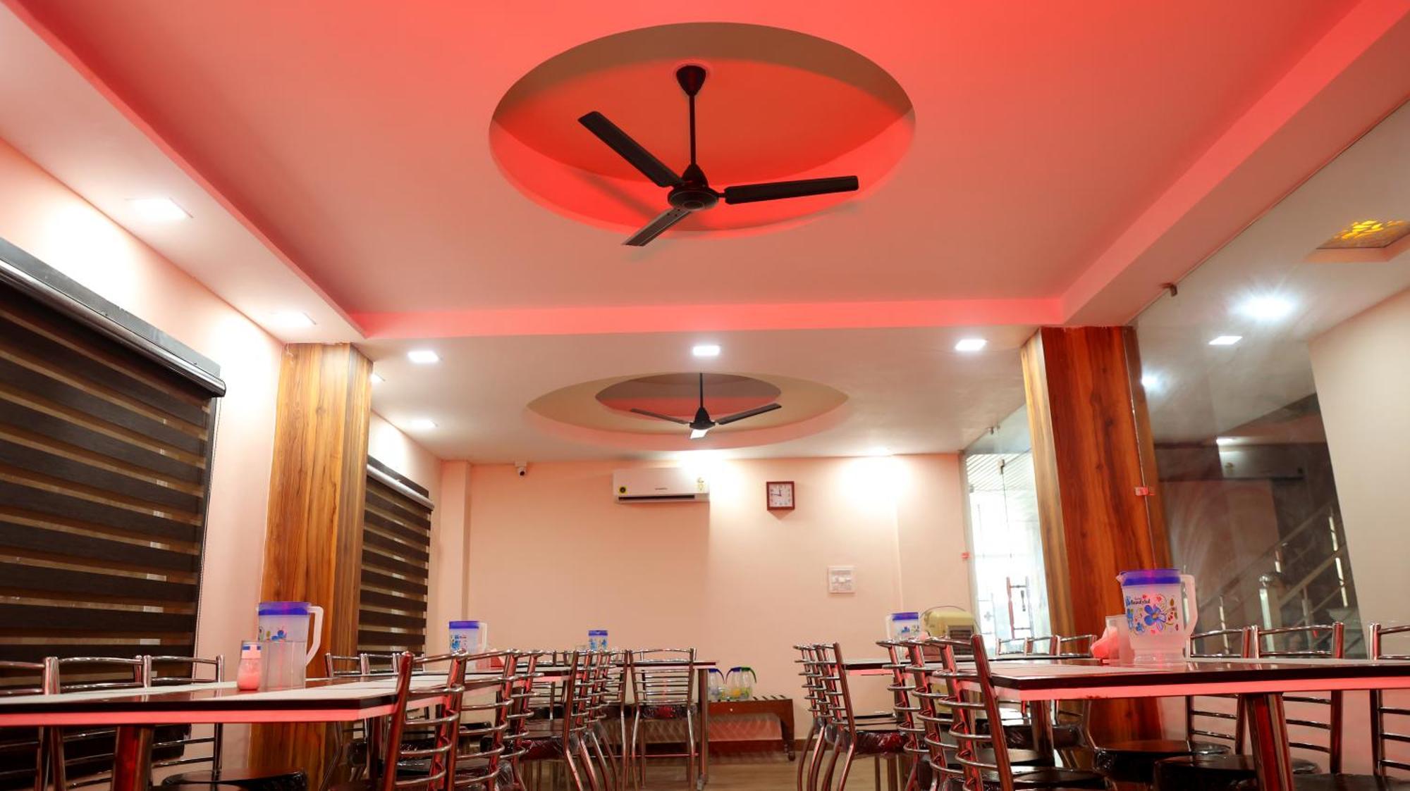 Hotel Blue Pine Haridwār Екстериор снимка